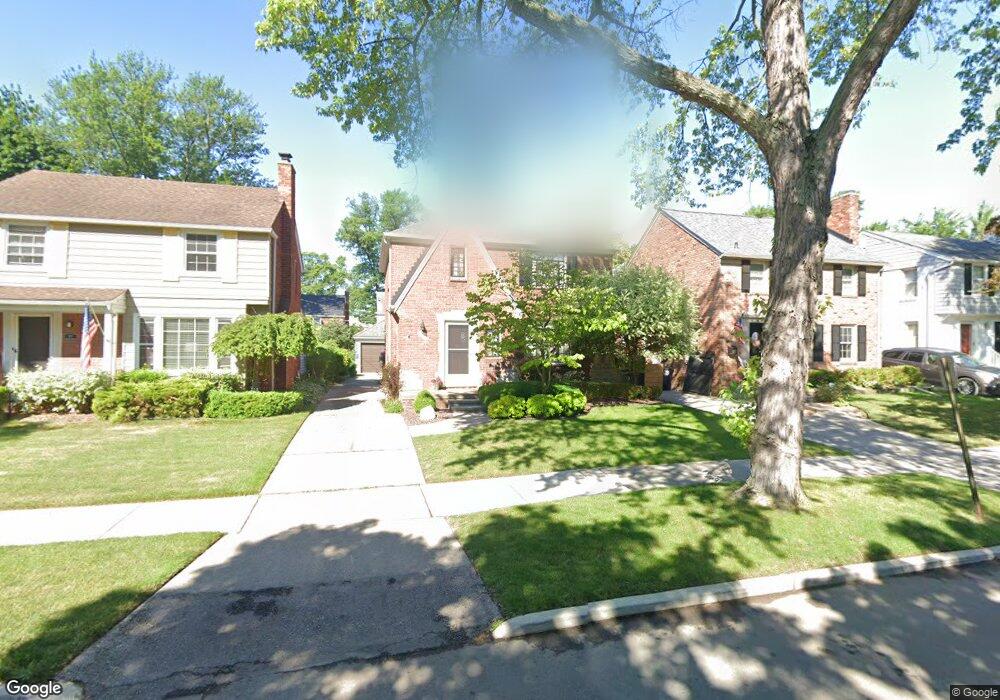 459 Moran Rd, Grosse Pointe Farms, MI 48236 - photo 1