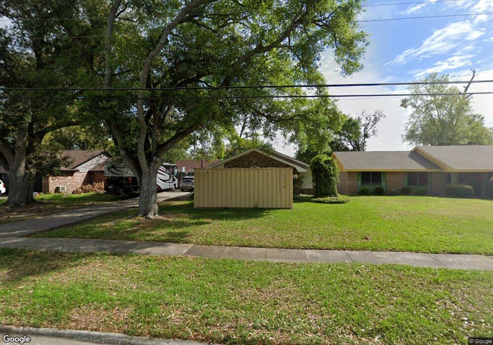 916 Cherrydale St, Lake Charles, LA 70607 - photo 1