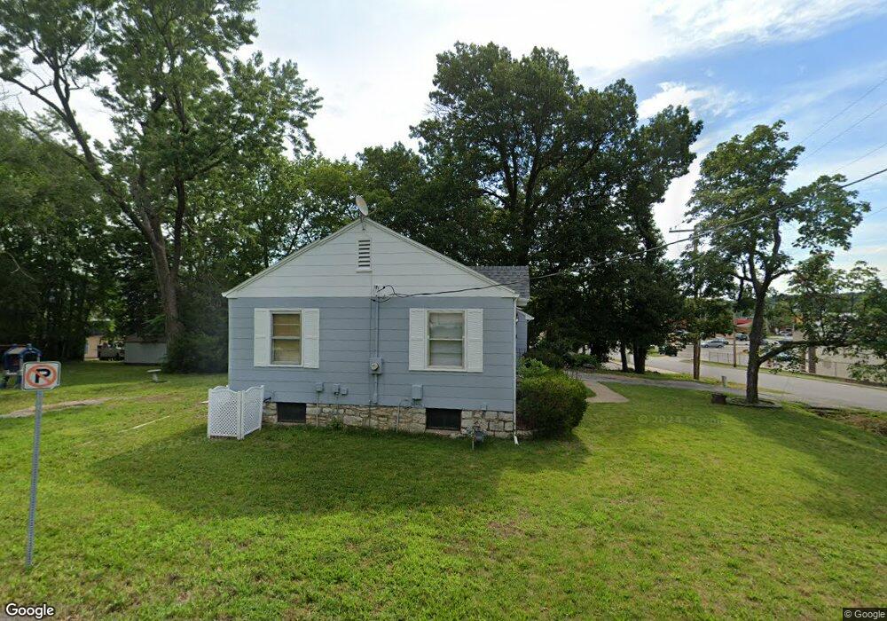 6012 Barton Dr unit C, Shawnee, KS 66203 - photo 1