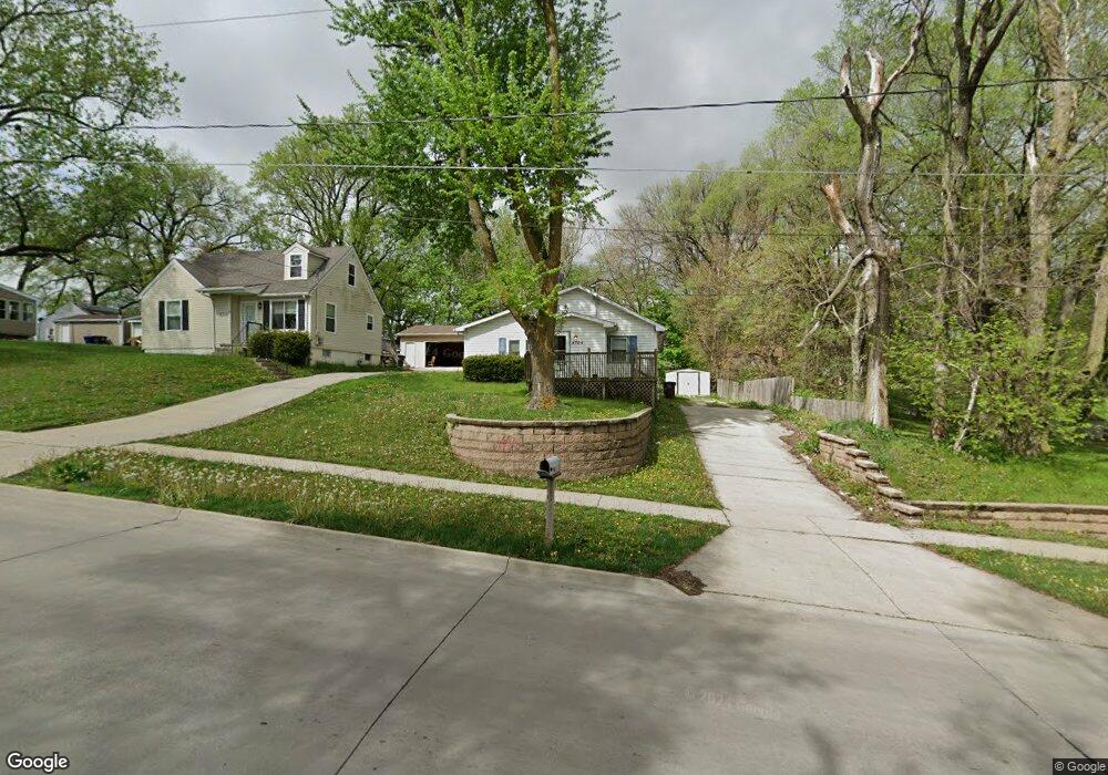 4704 South Union St, Des Moines, IA 50315 - photo 1
