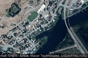 431 Warren Ave W, Pateros, WA 98846
