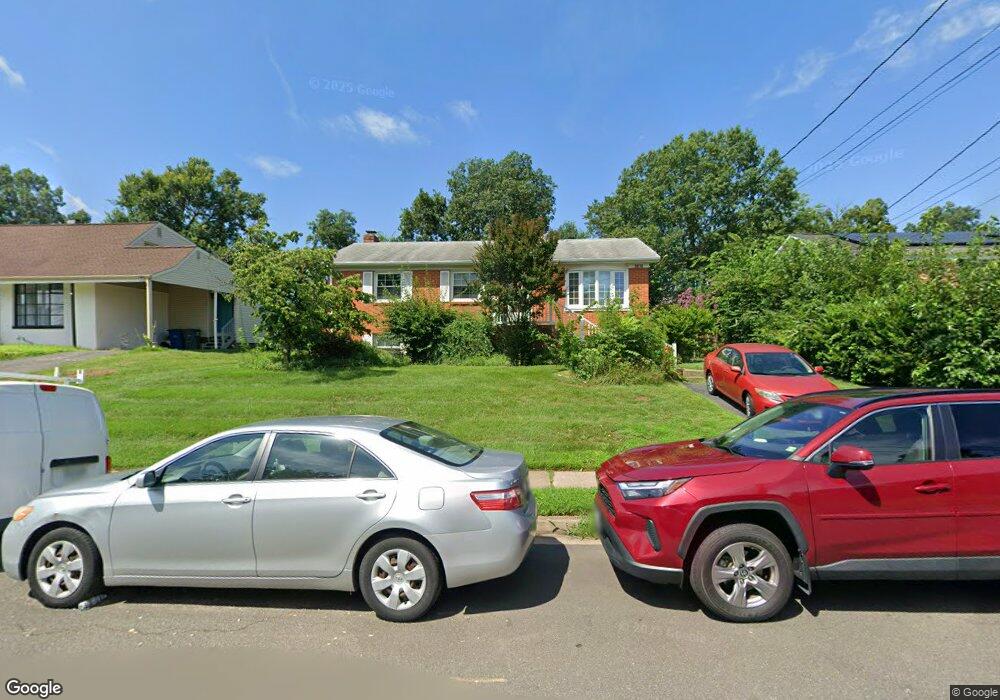 8018 Urbanna Rd, Manassas, VA 20109 - photo 1