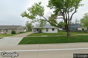 3821 Oakland Rd NE, Cedar Rapids, IA 52402