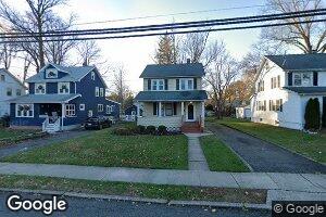 10 Smith St, Waldwick, NJ 07463