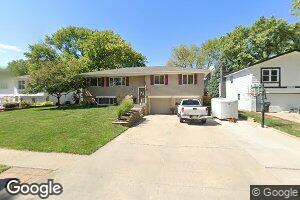 4824 S 107th St, Omaha, NE 68127