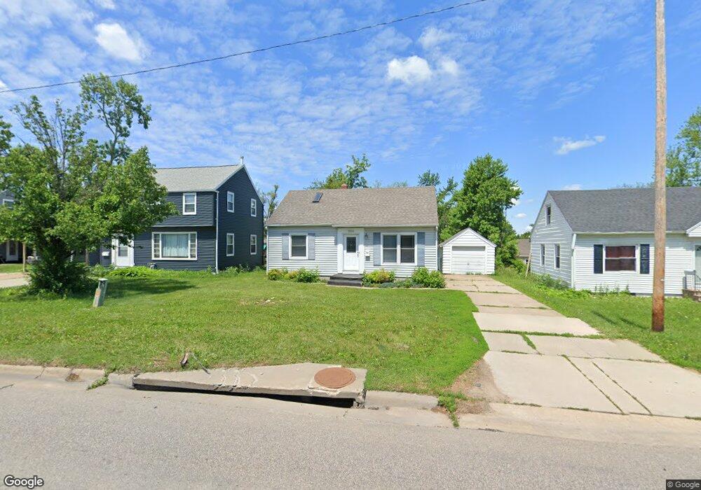 1904 Williams Blvd SW, Cedar Rapids, IA 52404 - photo 1