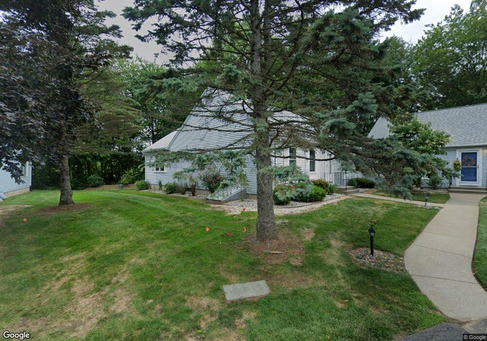 2 Sandgate Ct, Suffield, CT 06078 - photo 1