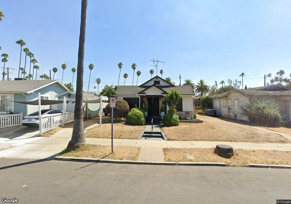 2306 Vineyard Ave, Los Angeles, CA 90016 - photo 1