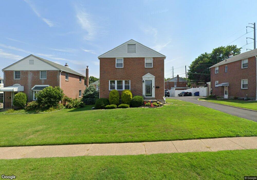 405 W Grays Ave, Glenolden, PA 19036 - photo 1