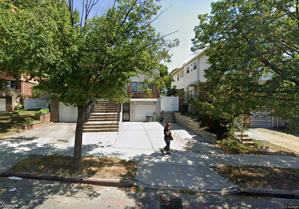 2411 Parsons Blvd, Whitestone, NY 11357 - photo 1