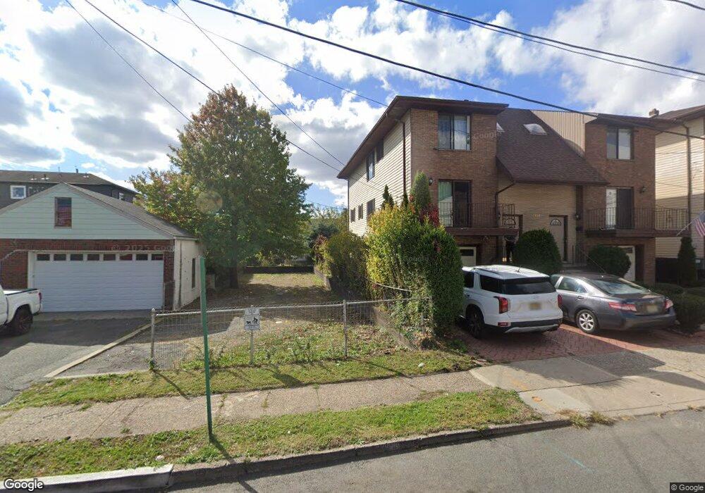 484B Westview Place, Fairview, NJ 07022 - photo 1