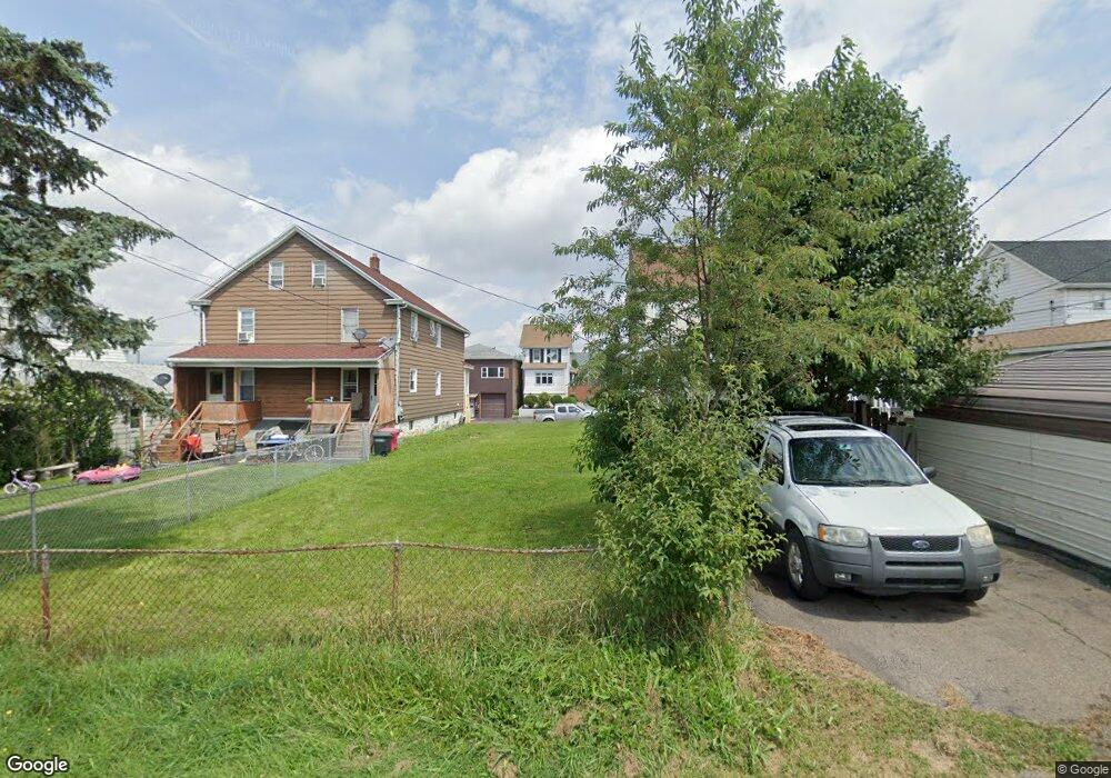 219 Carleton Ave, Hazleton, PA 18201 - photo 1