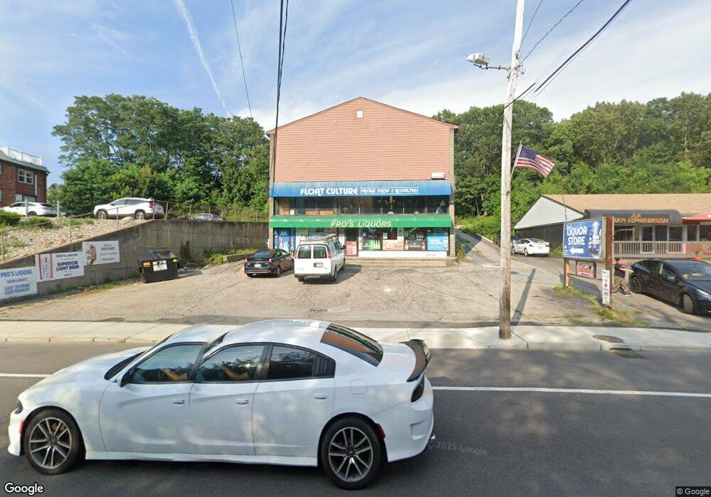 266 Mendon Rd, Woonsocket, RI 02895 - photo 1