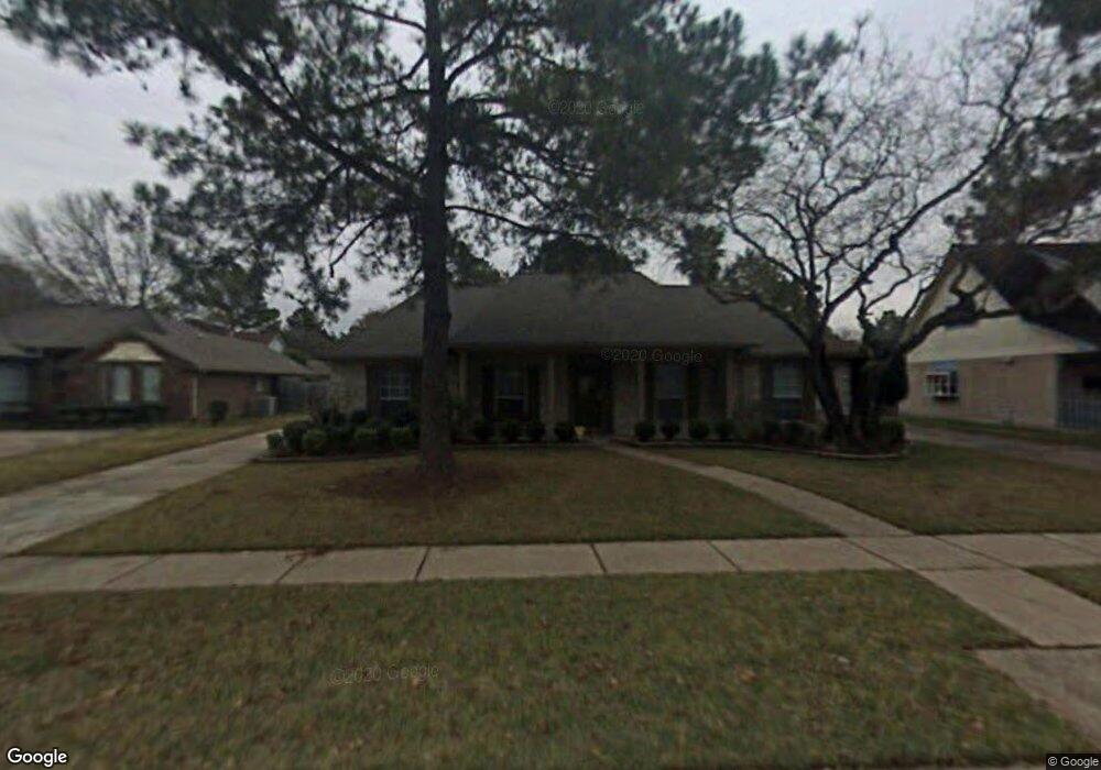 8214 Town Creek Dr, Houston, TX 77095 - photo 1