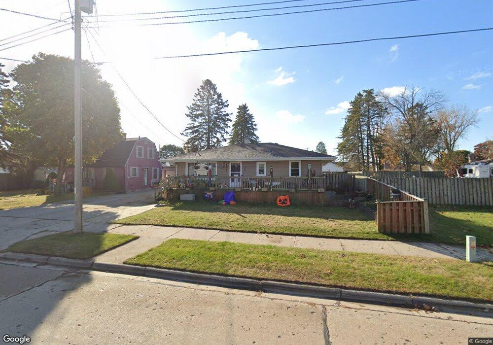 2205 10th St, Two Rivers, WI 54241 - photo 1