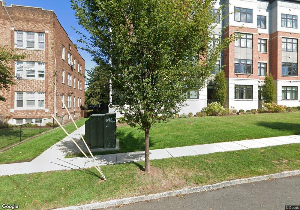 289 Baldwin St, Glen Ridge, NJ 07028 - photo 1