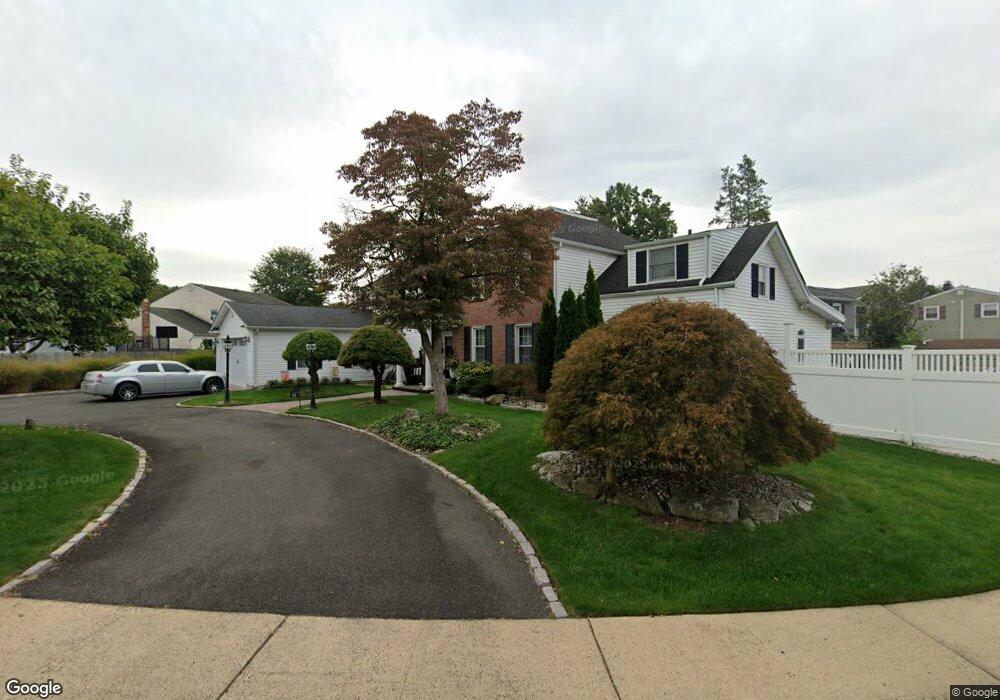 10 Mohawk Ave, Middlesex, NJ 08846 - photo 1