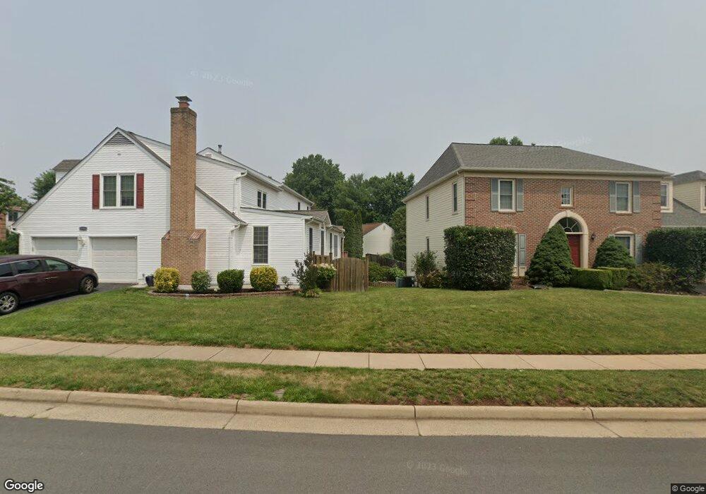 13560 Smallwood Ln, Chantilly, VA 20151 - photo 1