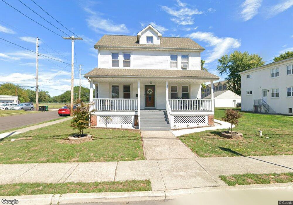 333 W 8th St, Lansdale, PA 19446 - photo 1