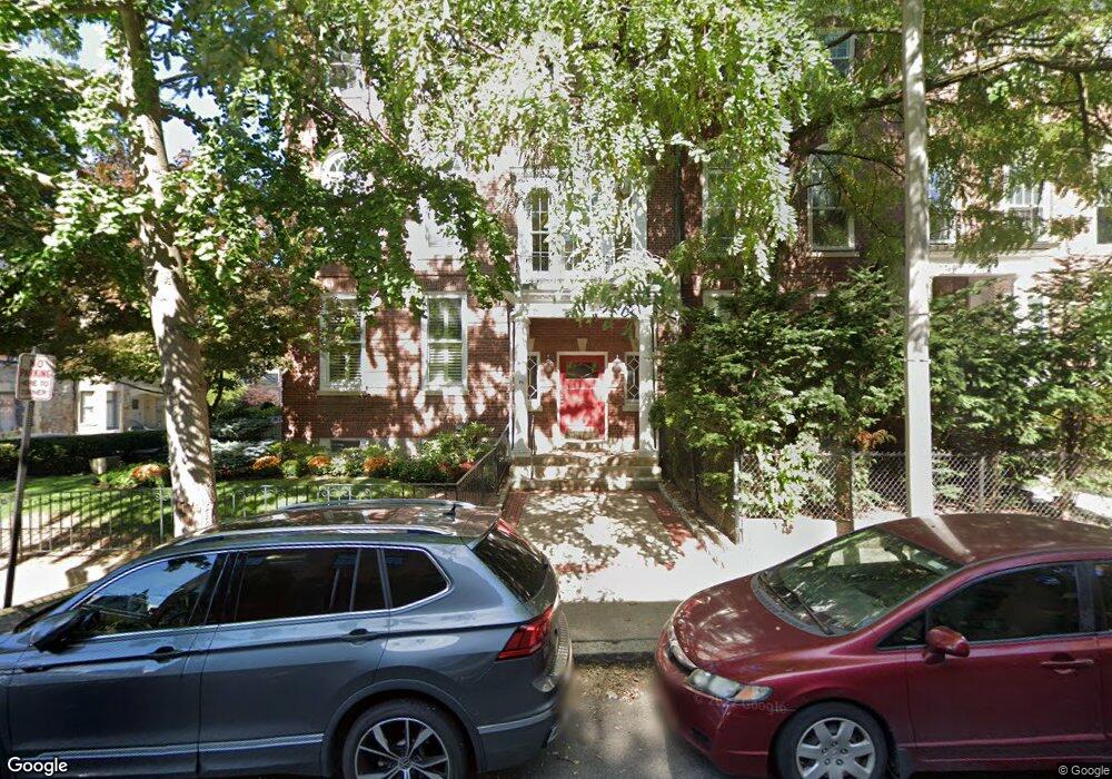 55 Garrison Rd unit 1, Brookline, MA 02445 - photo 1