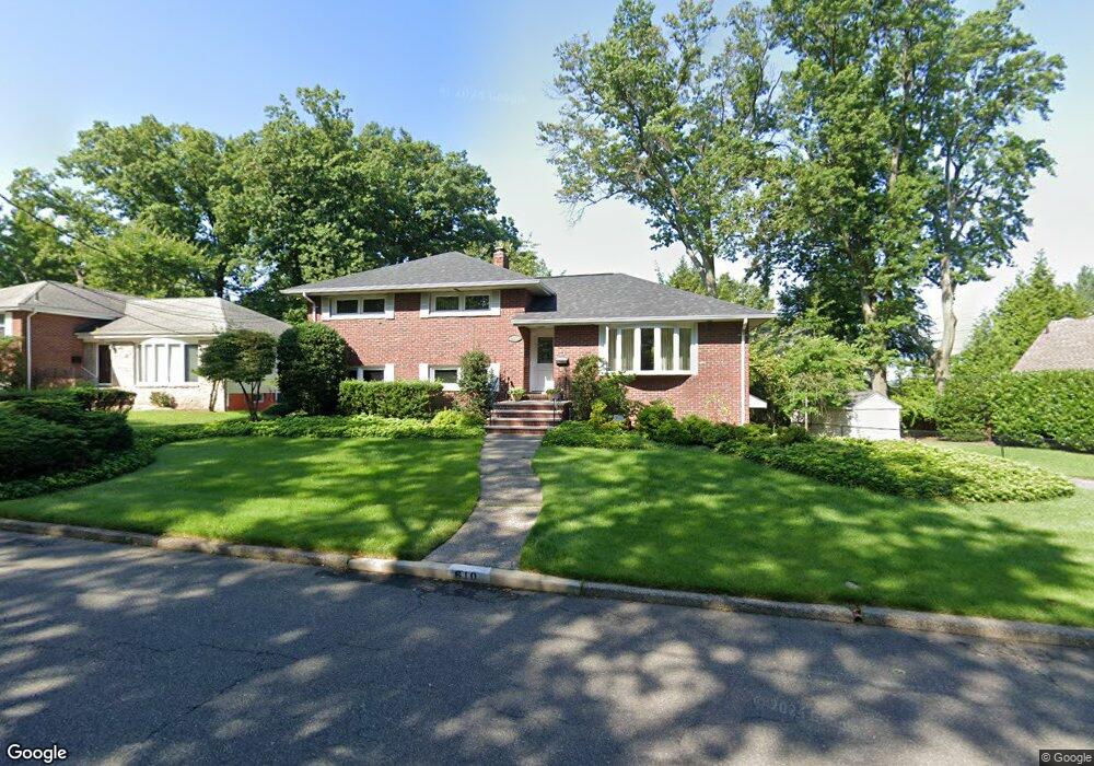 610 Ridgeland Terrace, Leonia, NJ 07605 - photo 1