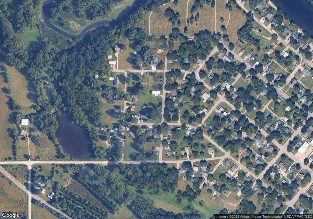 427 S Fulton St, Shell Rock, IA 50670 - photo 1