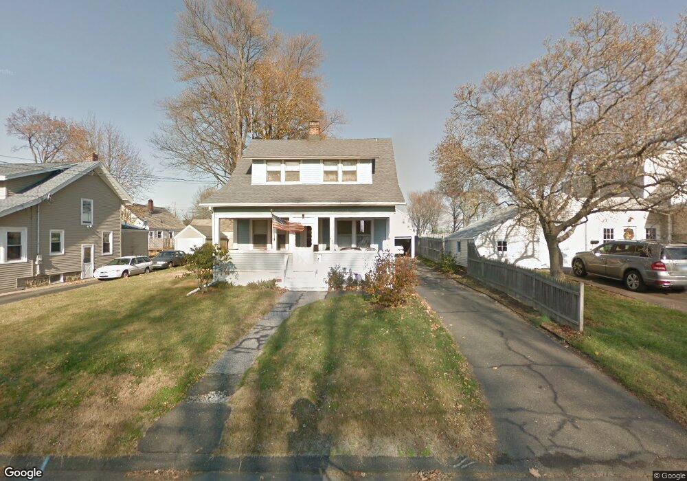 113 Orchard St, Stratford, CT 06615 - photo 1