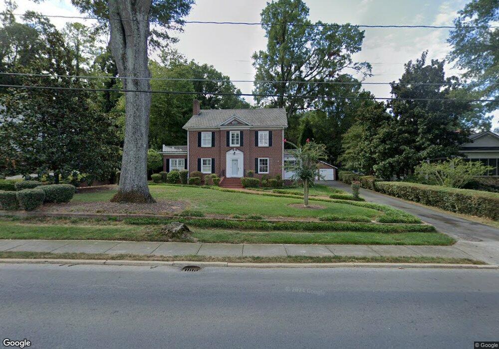 305 E Line St, Calhoun, GA 30701 - photo 1