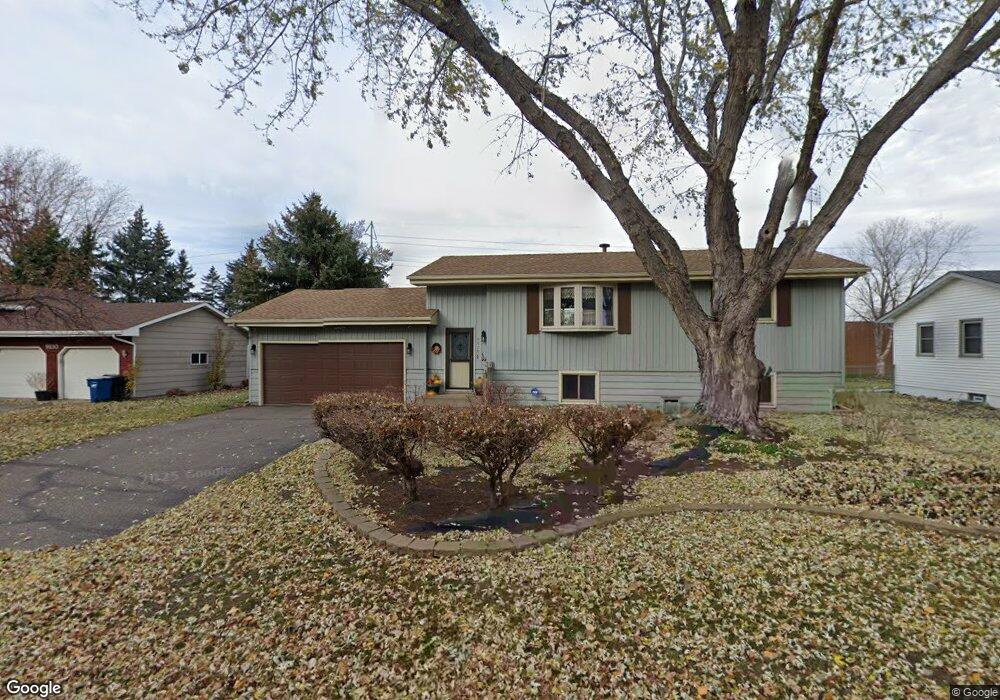 9920 96th Place N, Maple Grove, MN 55369 - photo 1