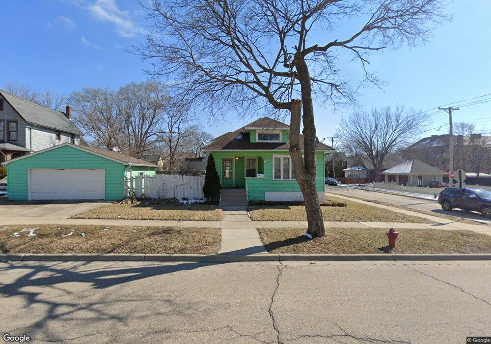 303 N Spring St, Elgin, IL 60120 - photo 1