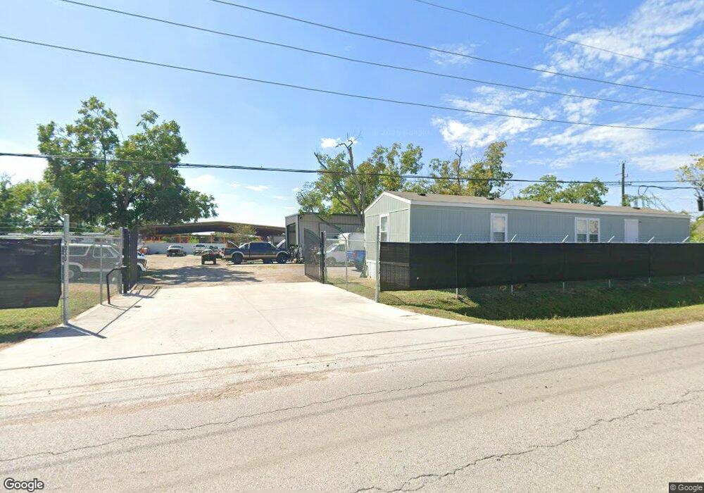 7030 N San Antonio St, Houston, TX 77040 - photo 1