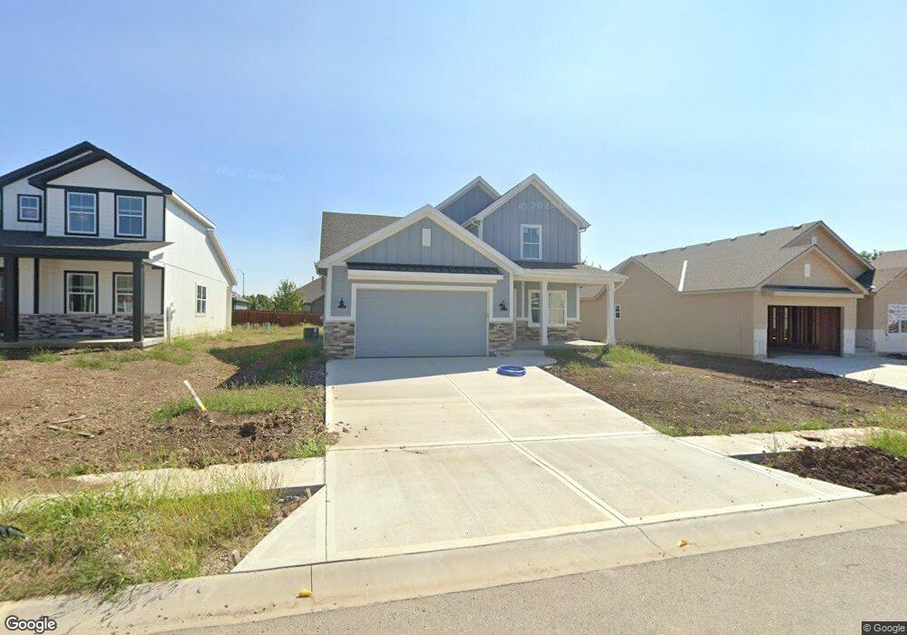 20003 Cornice St, Spring Hill, KS 66083 - photo 1