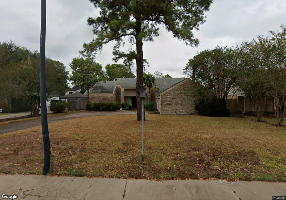 10218 Briar Forest Dr, Houston, TX 77042 - photo 1