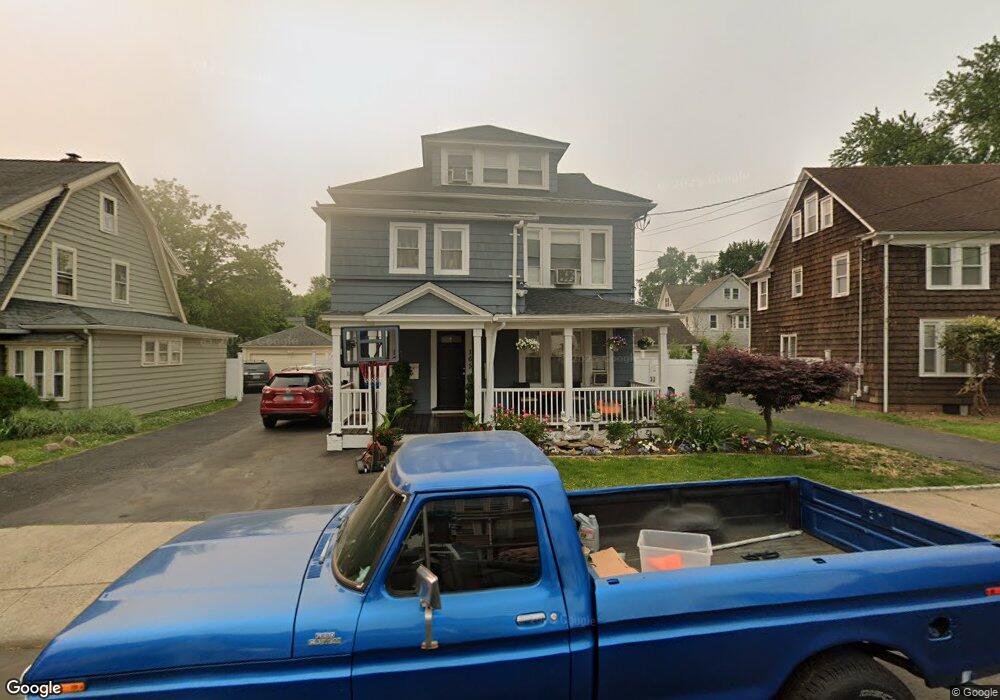 163 Laurel Place unit 2, Bridgeport, CT 06604 - photo 1