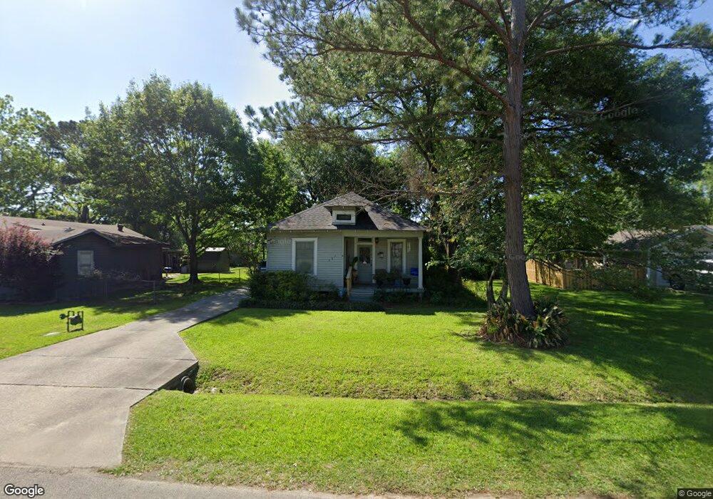 505 Clayton St, Tomball, TX 77375 - photo 1