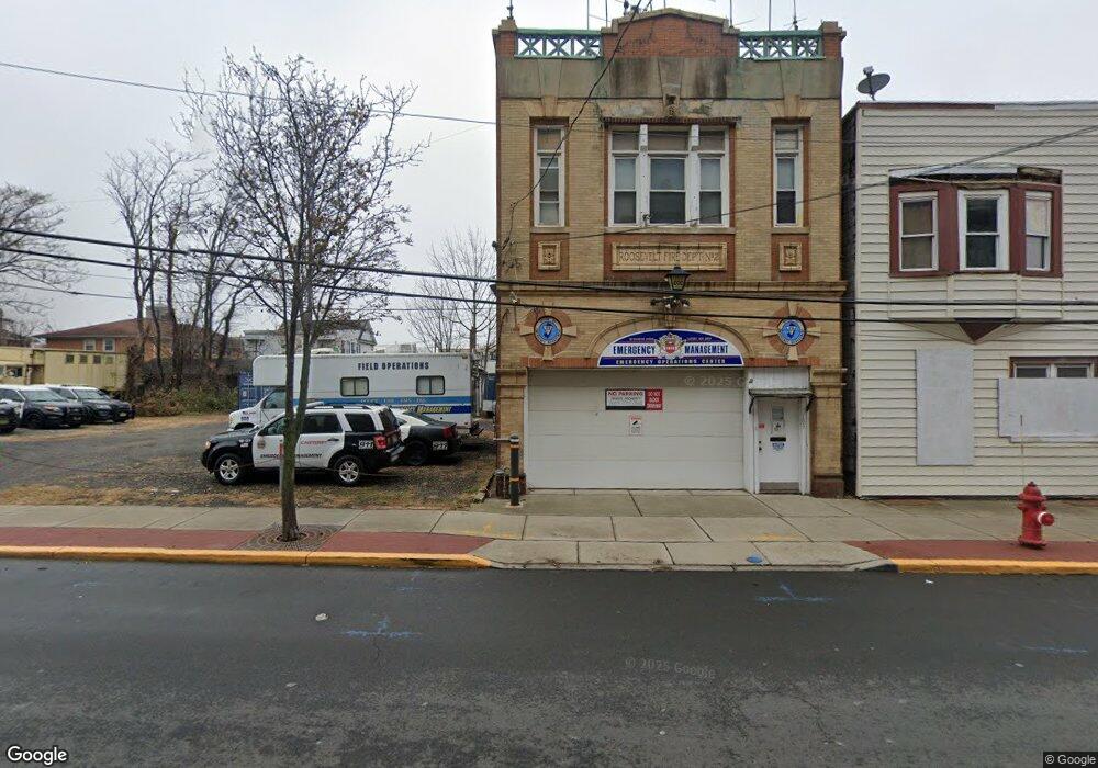 181 Roosevelt Ave, Carteret, NJ 07008 - photo 1