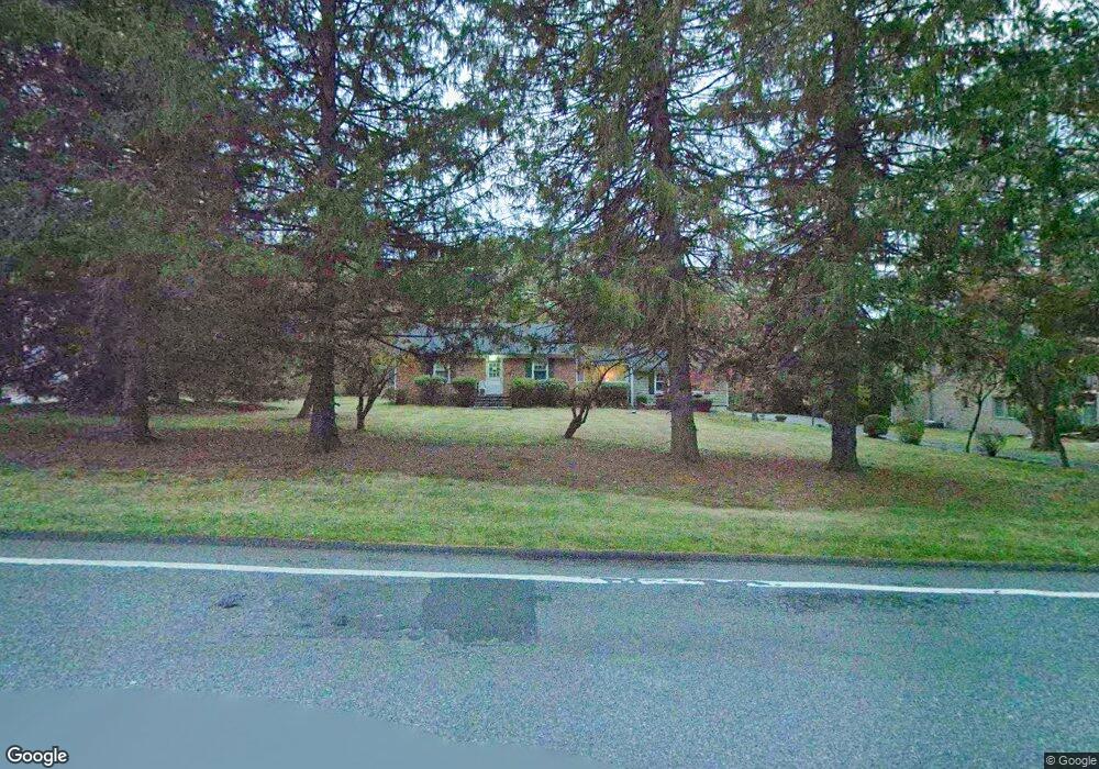 332 Lake St, Upper Saddle River, NJ 07458 - photo 1