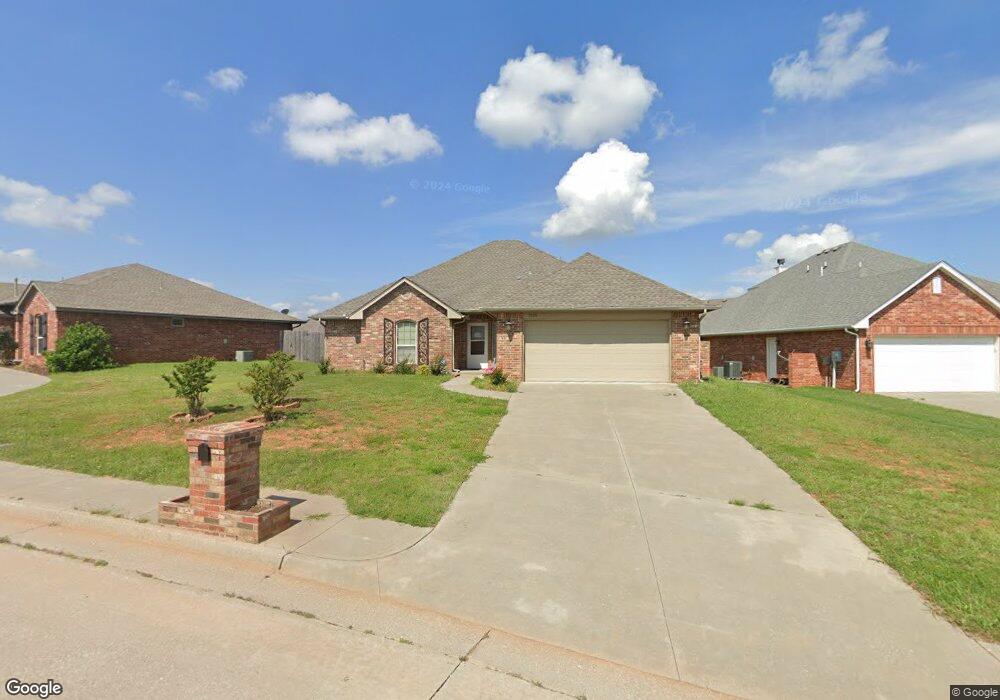 7105 N Cherokee Crossing W, Warr Acres, OK 73132 - photo 1