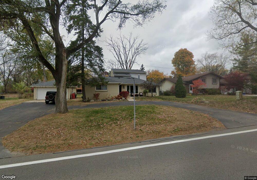 3730 Green Lake Rd, West Bloomfield, MI 48324 - photo 1