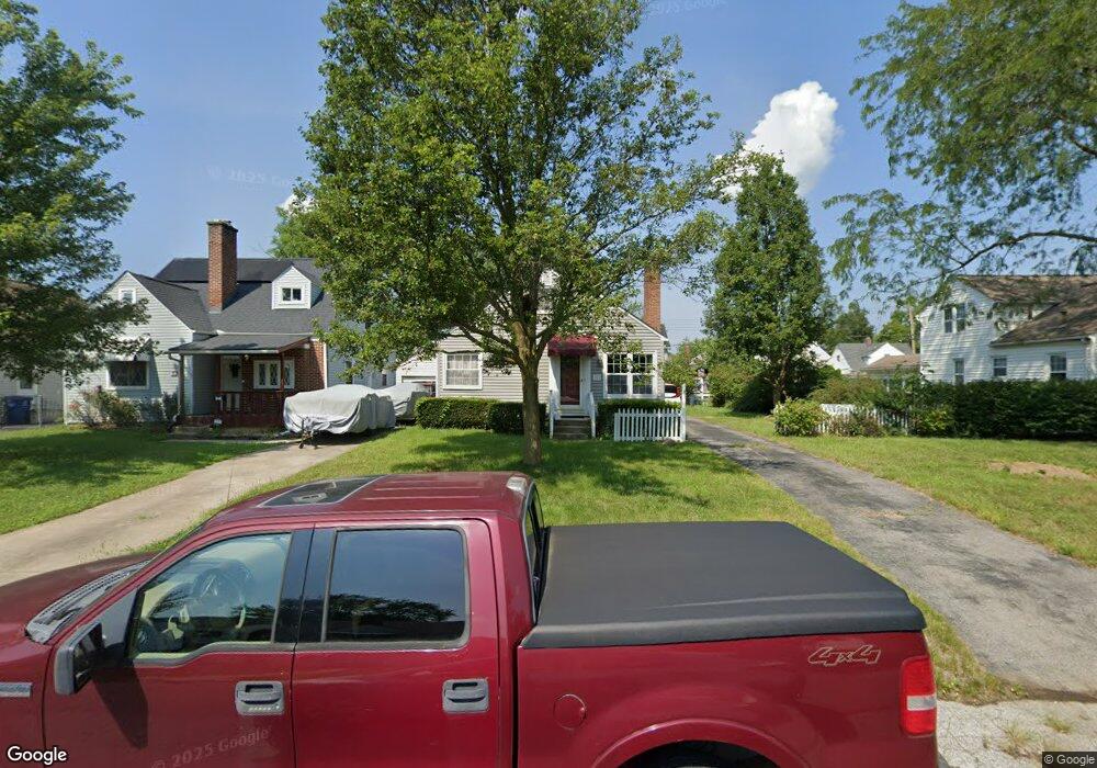 727 Chestershire Rd, Columbus, OH 43204 - photo 1