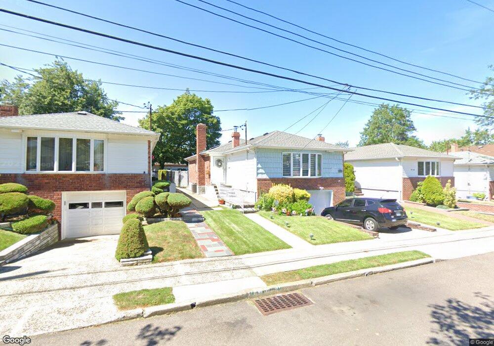 5718 262nd St, Little Neck, NY 11362 - photo 1