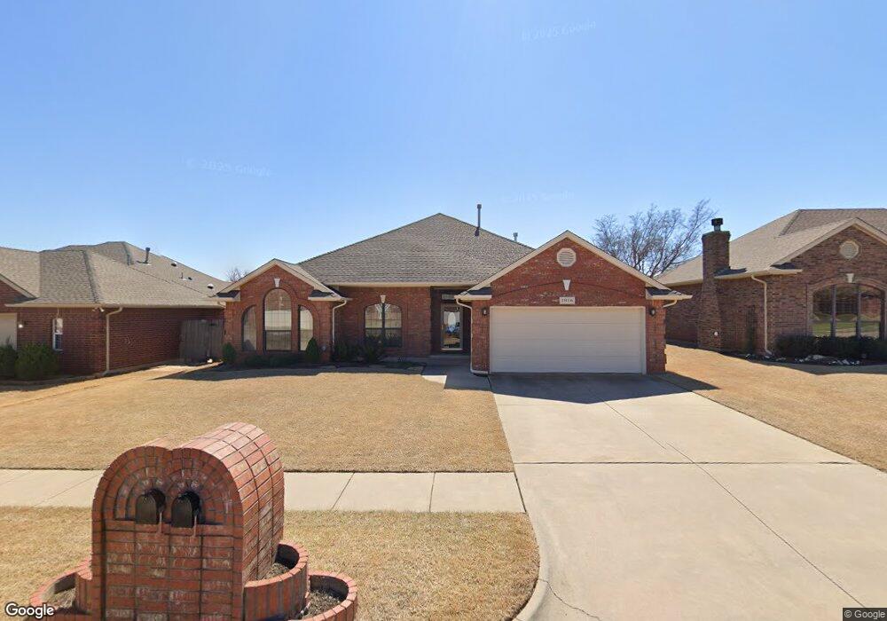 1816 SE 2nd St, Moore, OK 73160 - photo 1