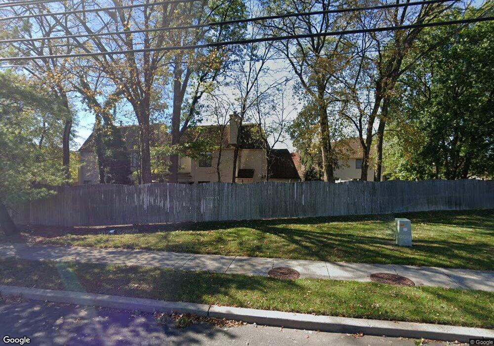 21 Gate House Ln, Edison, NJ 08820 - photo 1