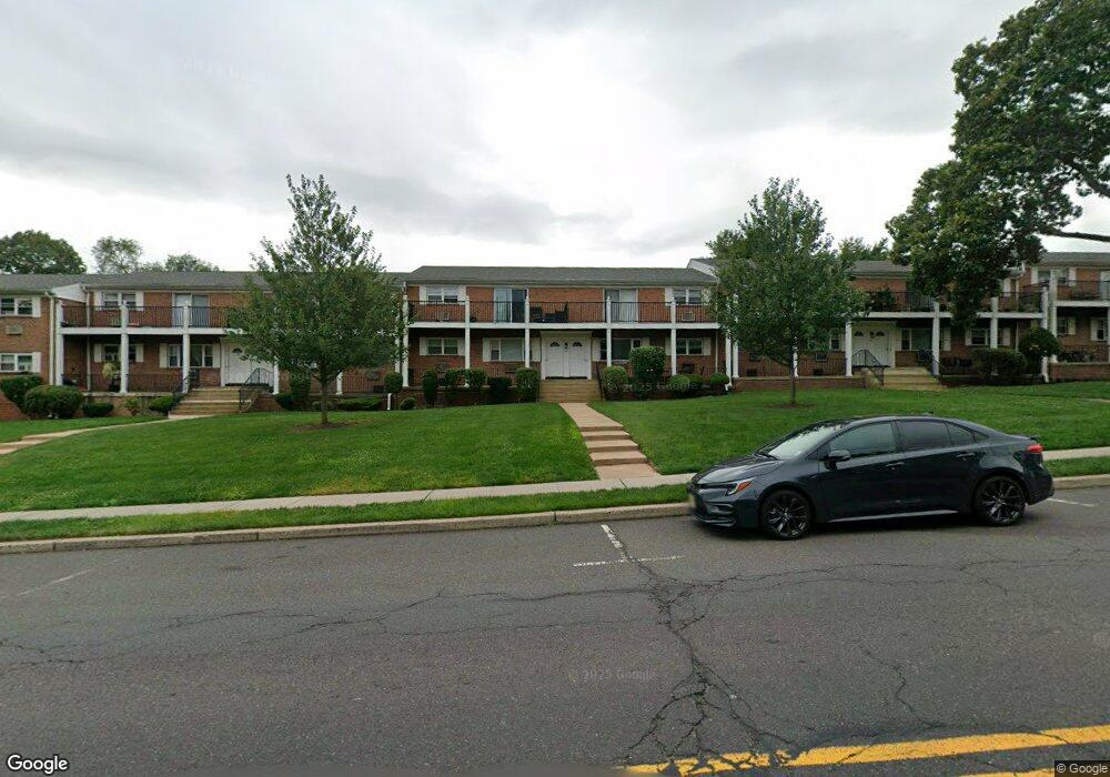 392 Hamilton St unit A, Somerset, NJ 08873 - photo 1