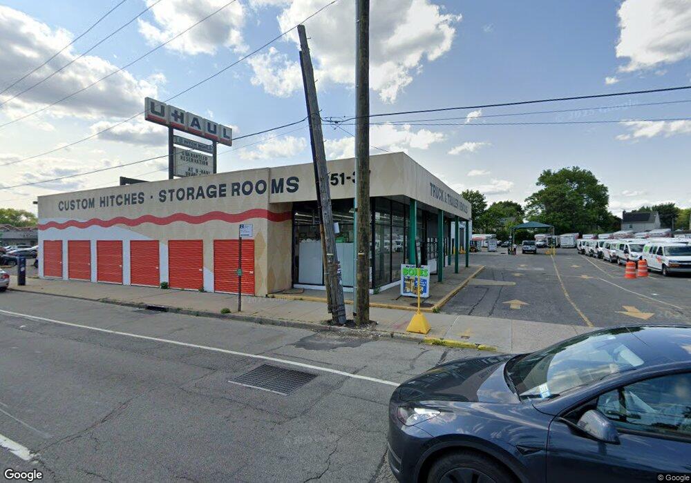 25137 Jericho Turnpike, Jamaica, NY 11426 - photo 1