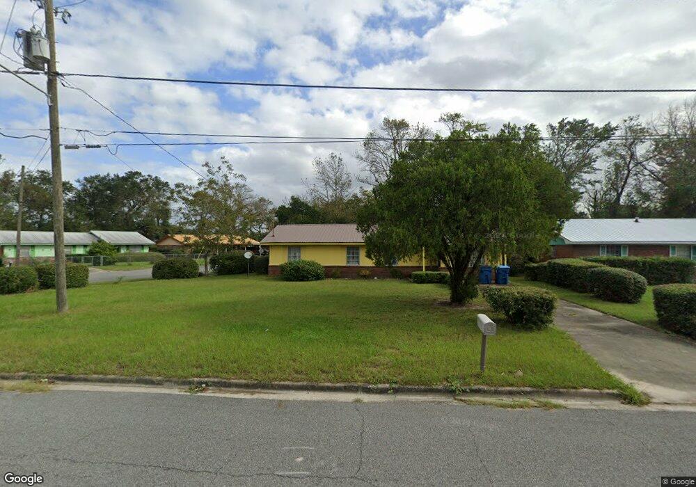 2722 Gordon St, Brunswick, GA 31520 - photo 1