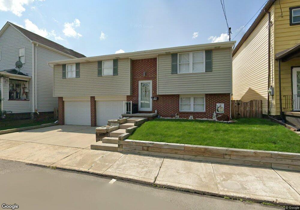 125 8th St, Vandergrift, PA 15690 - photo 1