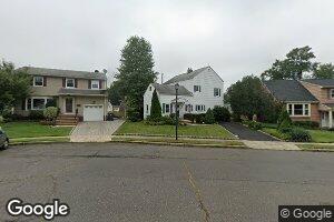 7 Nickie Ct, Iselin, NJ 08830
