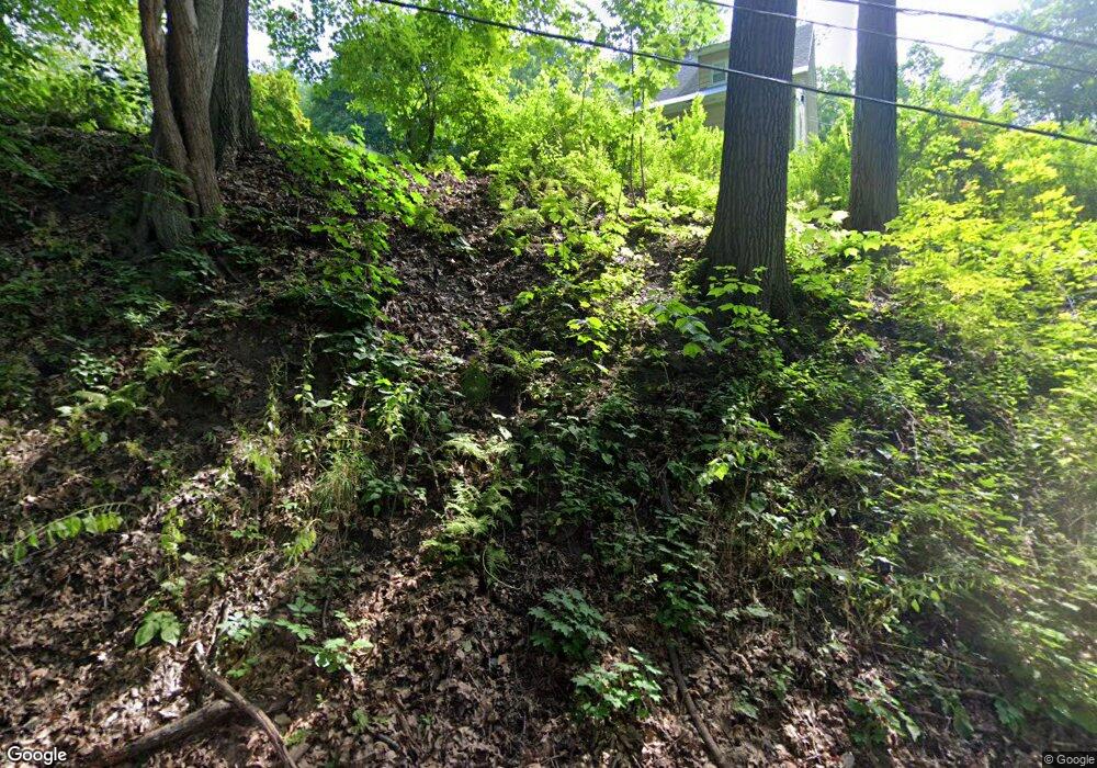 187 Cascadnac Ave, White River Junction, VT 05001 - photo 1