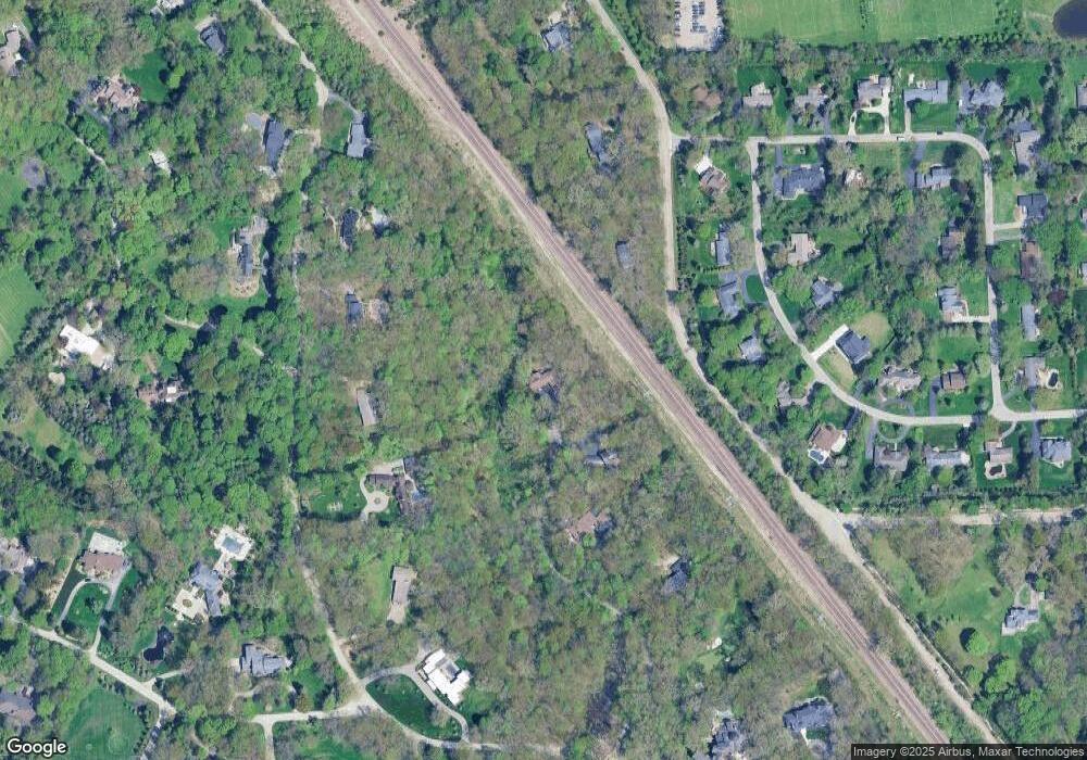 1100 Bretton Ln, Bloomfield Hills, MI 48304 - photo 1